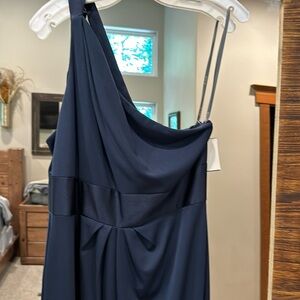 Vera Wang White one shoulder bridesmaid dress NWT midnight navy size 10
